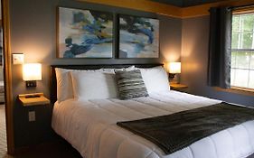 New England Inn & Lodge